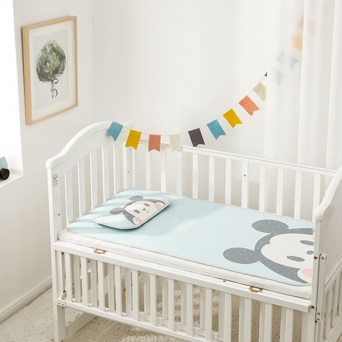 91家纺网 家纺一手货源 找家纺 （总）时年 冰露丝婴童席60*120+枕套（送荞麦枕头）棚拍