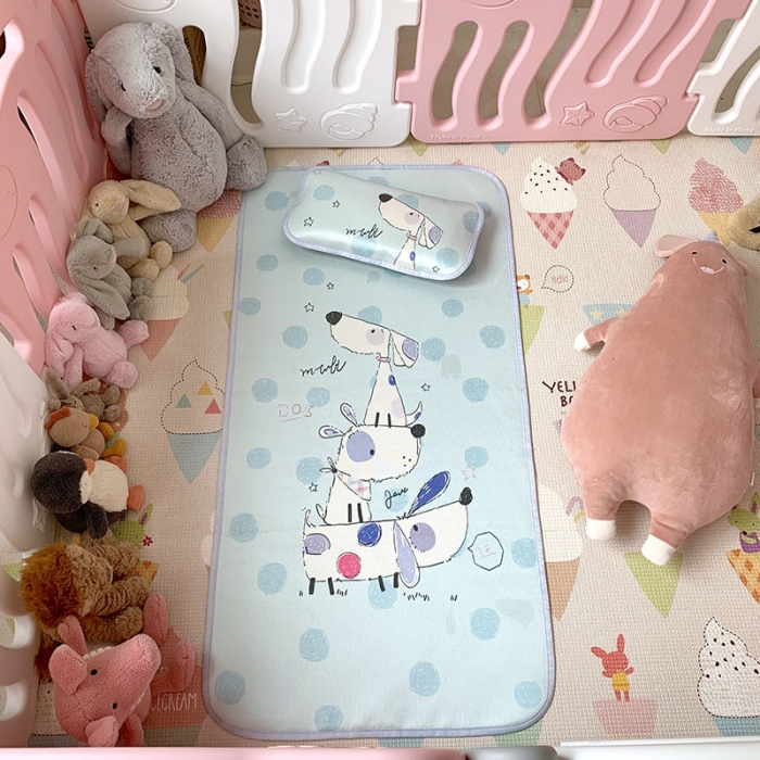 91家纺网 家纺一手货源 找家纺 时年 冰露丝婴童席60*120+枕套（送荞麦枕头）实拍圆点狗