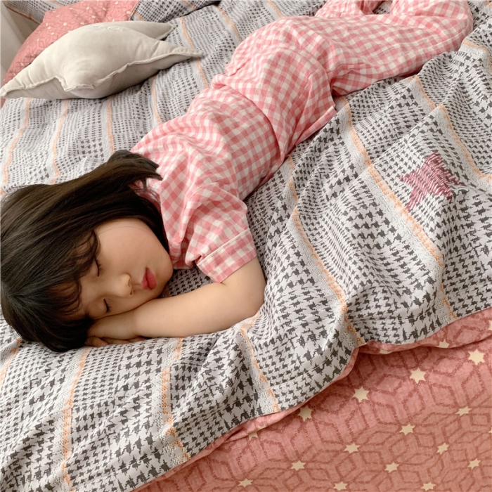 91家纺网 家纺一手货源 找家纺 时年 2019全棉小可爱四件套 格纹星星