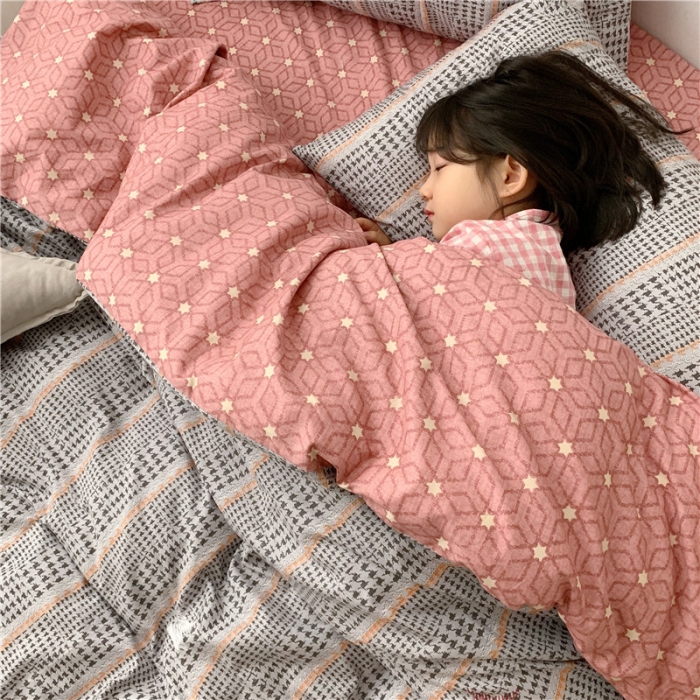 91家纺网 家纺一手货源 找家纺 时年 2019全棉小可爱四件套 格纹星星