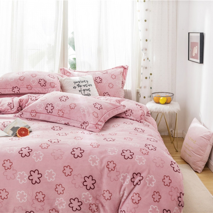 91家纺网 家纺一手货源 找家纺 时年 2019牛奶绒印花保暖四件套 粉小花