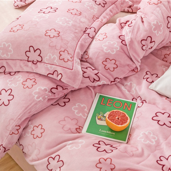 91家纺网 家纺一手货源 找家纺 时年 2019牛奶绒印花保暖四件套 粉小花