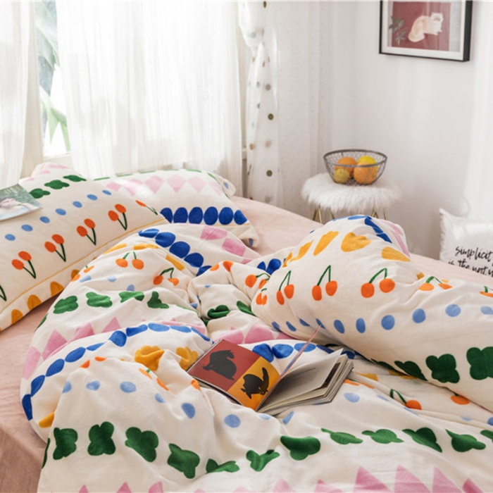 91家纺网 家纺一手货源 找家纺 时年 2019牛奶绒印花保暖四件套 薇薇安-粉