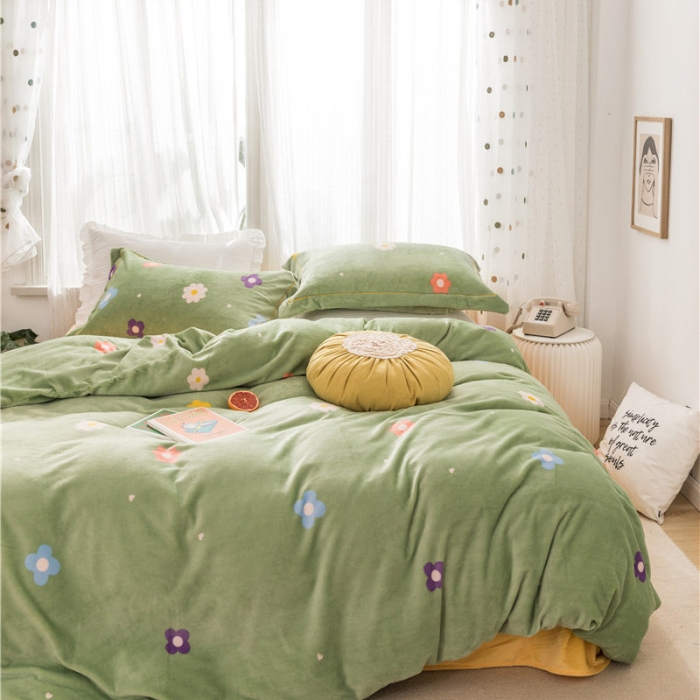 91家纺网 家纺一手货源 找家纺 时年 2019牛奶绒印花保暖四件套 小花花-绿