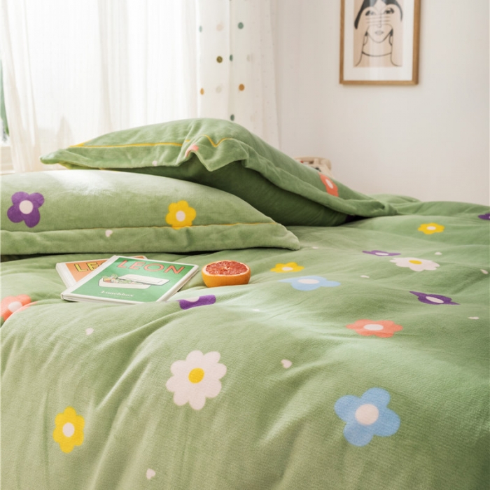 91家纺网 家纺一手货源 找家纺 时年 2019牛奶绒印花保暖四件套 小花花-绿