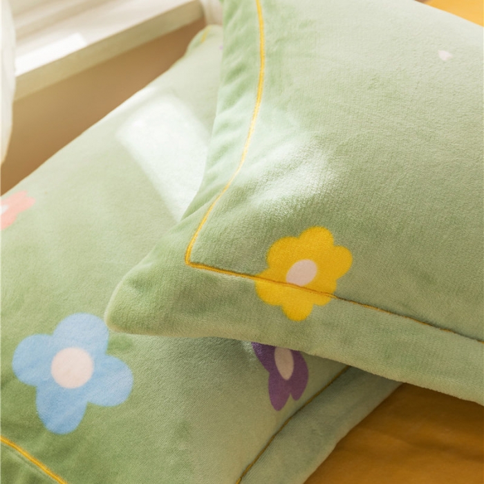 91家纺网 家纺一手货源 找家纺 时年 2019牛奶绒印花保暖四件套 小花花-绿