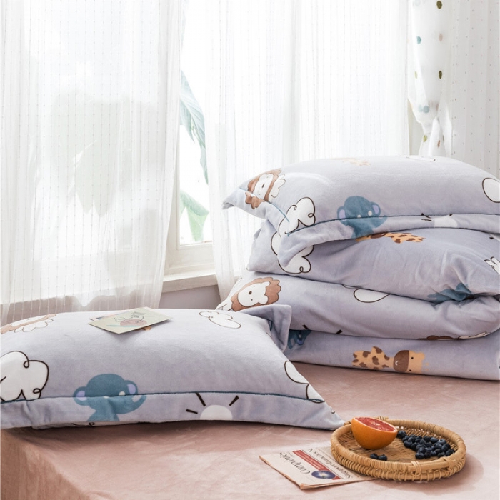 91家纺网 家纺一手货源 找家纺 时年 2019牛奶绒印花保暖四件套 动物伙伴