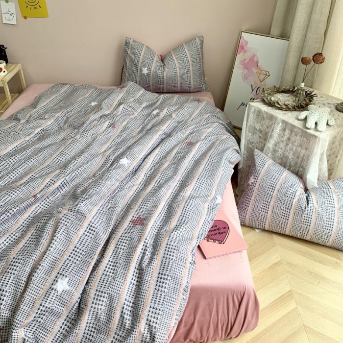 91家纺网 家纺一手货源 找家纺 时年 2019棉加绒系列三四件套 格纹星星