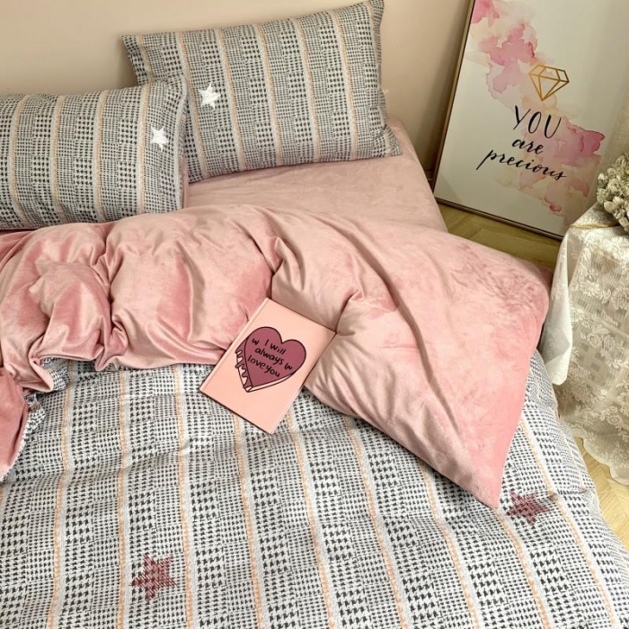 91家纺网 家纺一手货源 找家纺 时年 2019棉加绒系列三四件套 格纹星星