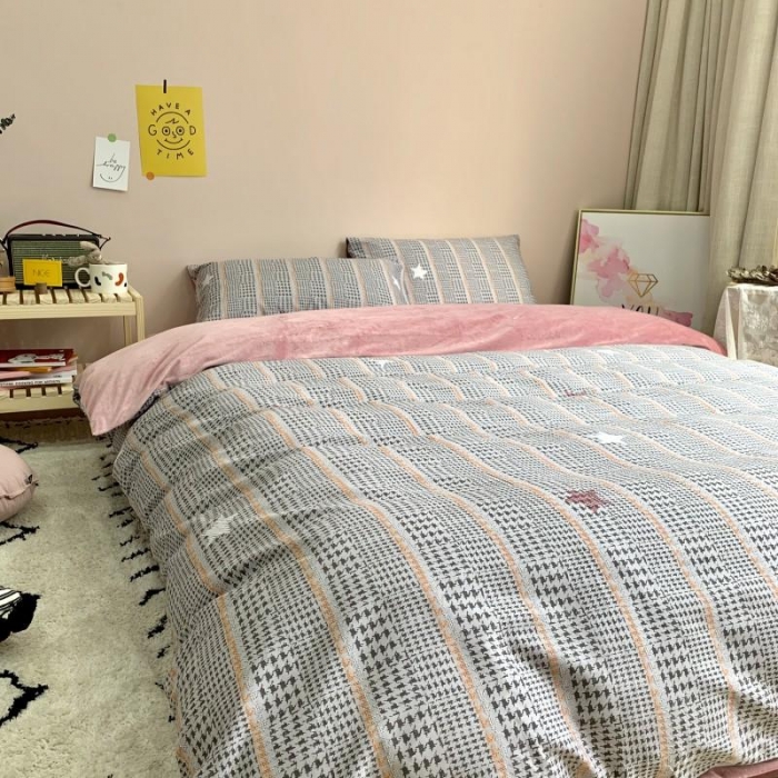 91家纺网 家纺一手货源 找家纺 时年 2019棉加绒系列三四件套 格纹星星