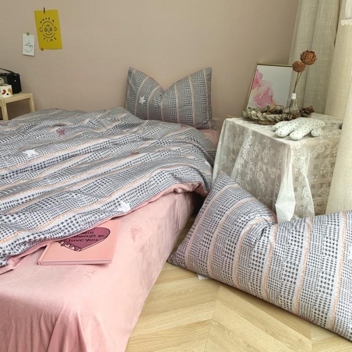 91家纺网 家纺一手货源 找家纺 时年 2019棉加绒系列三四件套 格纹星星