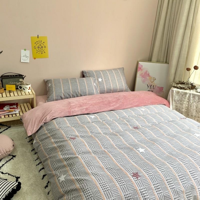 91家纺网 家纺一手货源 找家纺 时年 2019棉加绒系列三四件套 格纹星星