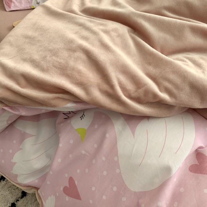 91家纺网 家纺一手货源 找家纺 时年 2019棉加绒系列三四件套 天鹅公主