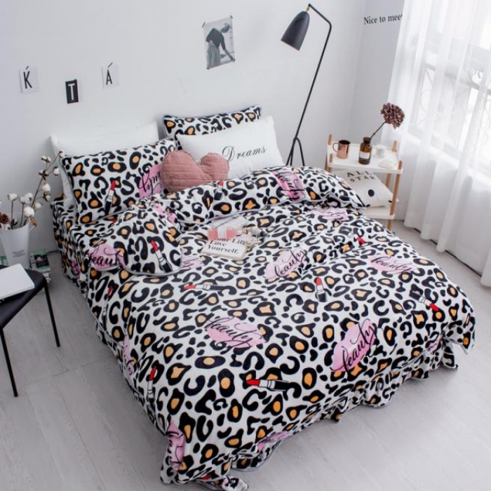 91家纺网 家纺一手货源 找家纺 顾里家纺 加厚保暖牛奶绒套件 豹纹红唇