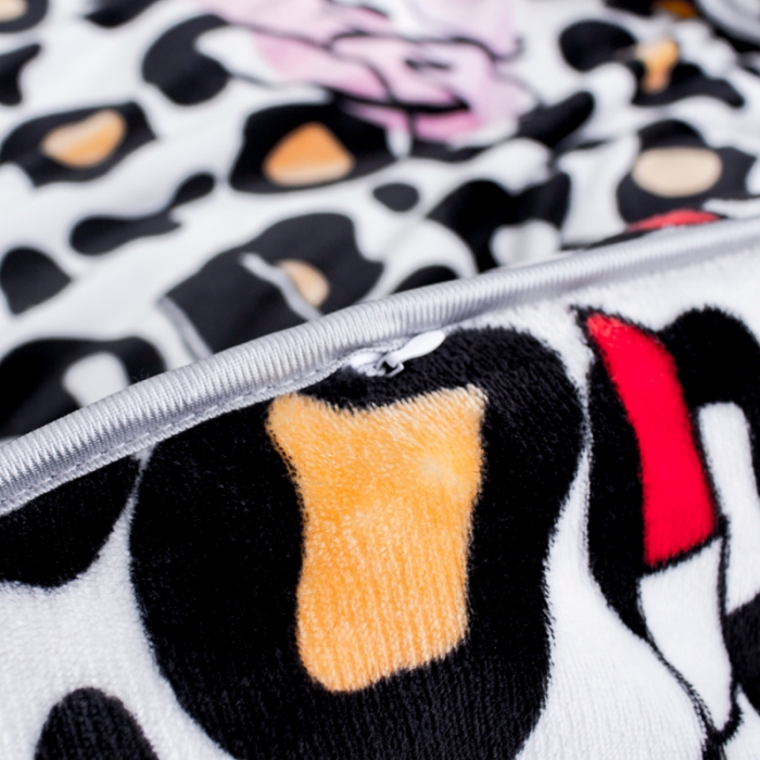 91家纺网 家纺一手货源 找家纺 顾里家纺 加厚保暖牛奶绒套件 豹纹红唇