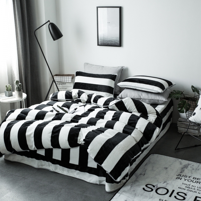 91家纺网 家纺一手货源 找家纺 顾里家纺 加厚保暖牛奶绒套件 北欧条纹