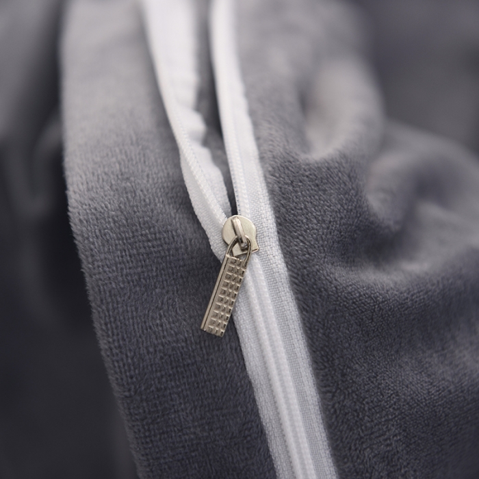 91家纺网 家纺一手货源 找家纺 艾米家居 水晶绒珊瑚绒法莱绒织带运动北欧风四件套气质灰