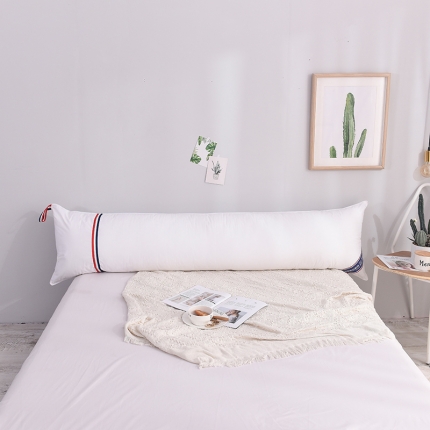 91家纺网 家纺一手货源 找家纺 瑞莉安枕芯 舒柔彩条双人情侣羽丝绒枕 悬挂带可水洗