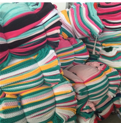 91家纺网 家纺一手货源 找家纺 新丽佳家纺赠品毛毯网销小毛毯 礼品毛毯 70*100法兰绒