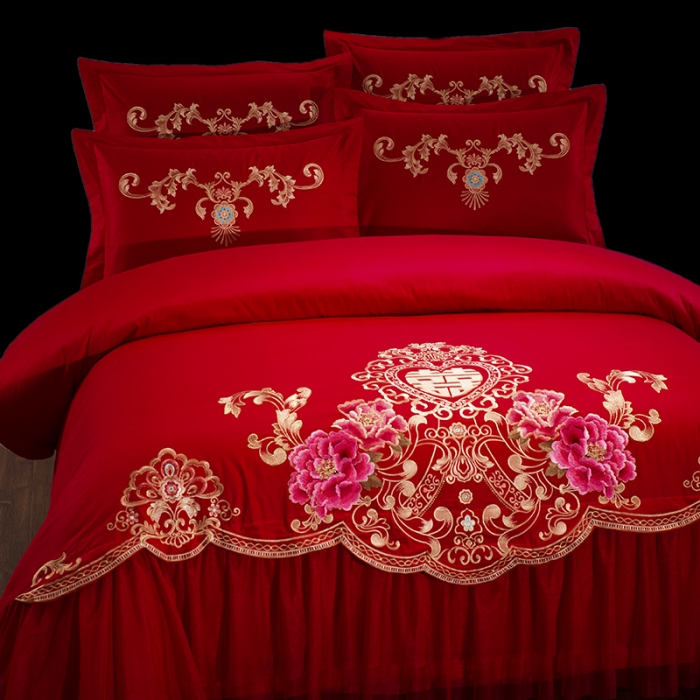 91家纺网 家纺一手货源 找家纺 慕她婚庆四件套大红色刺绣花全棉纯棉结婚六八十多件套花蔓喜多