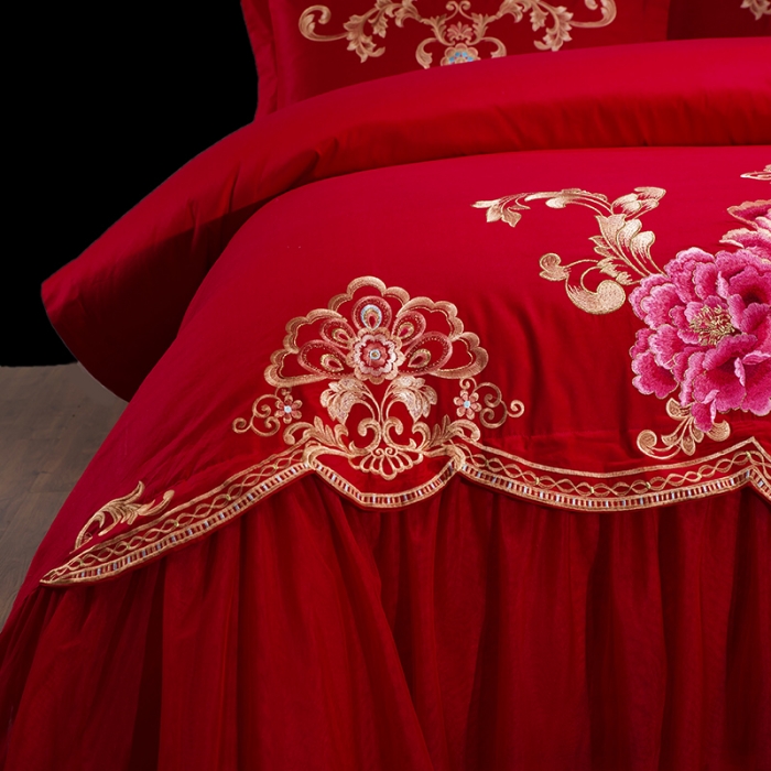 91家纺网 家纺一手货源 找家纺 慕她婚庆四件套大红色刺绣花全棉纯棉结婚六八十多件套花蔓喜多