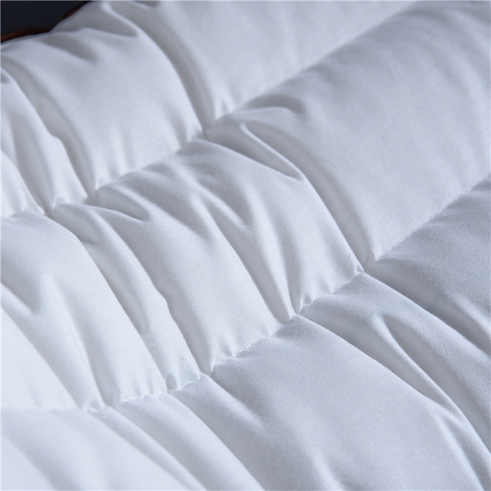 91家纺网 家纺一手货源 找家纺 赛格时代家居 全棉刺绣定型羽丝绒枕芯（金色）