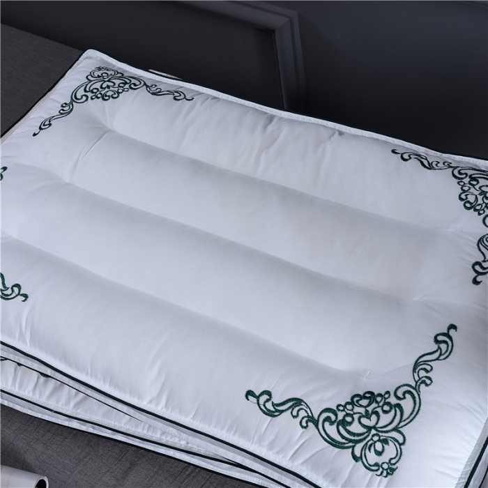 91家纺网 家纺一手货源 找家纺 赛格时代家居 全棉刺绣定型羽丝绒枕芯（绿色）