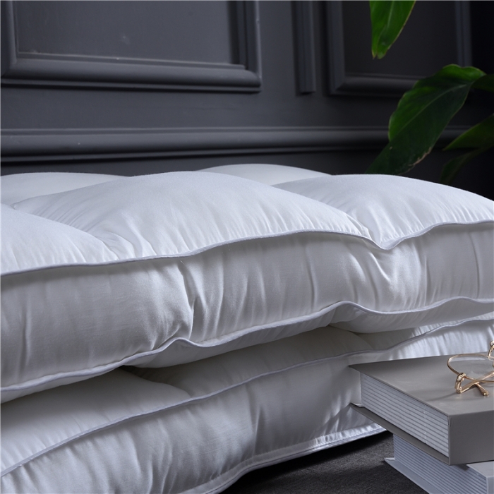 91家纺网 家纺一手货源 找家纺 赛格时代家居 全棉贡缎羽丝绒枕芯（六区定位）