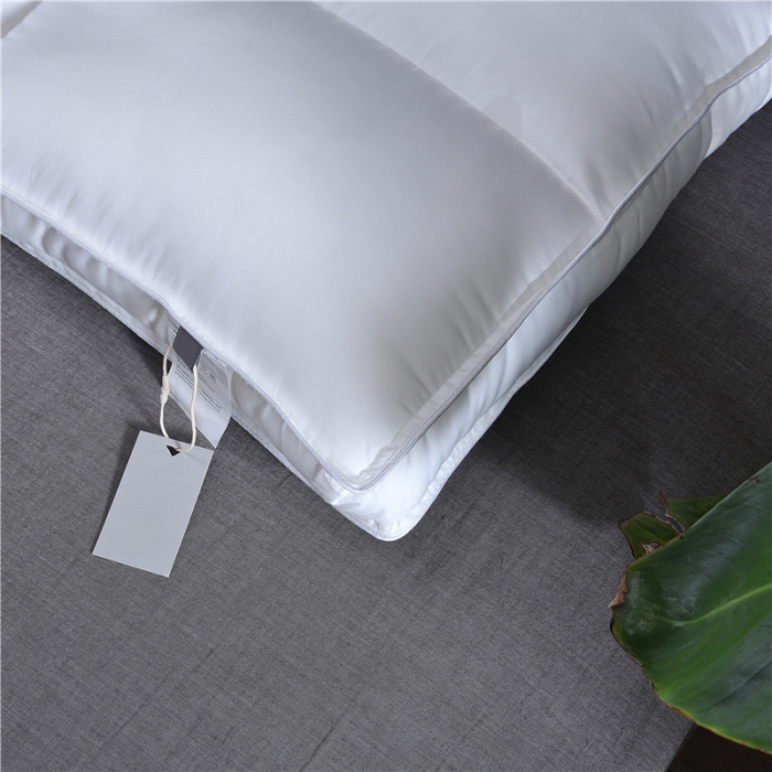 91家纺网 家纺一手货源 找家纺 赛格时代家居 全棉贡缎羽丝绒枕芯（四区定位）