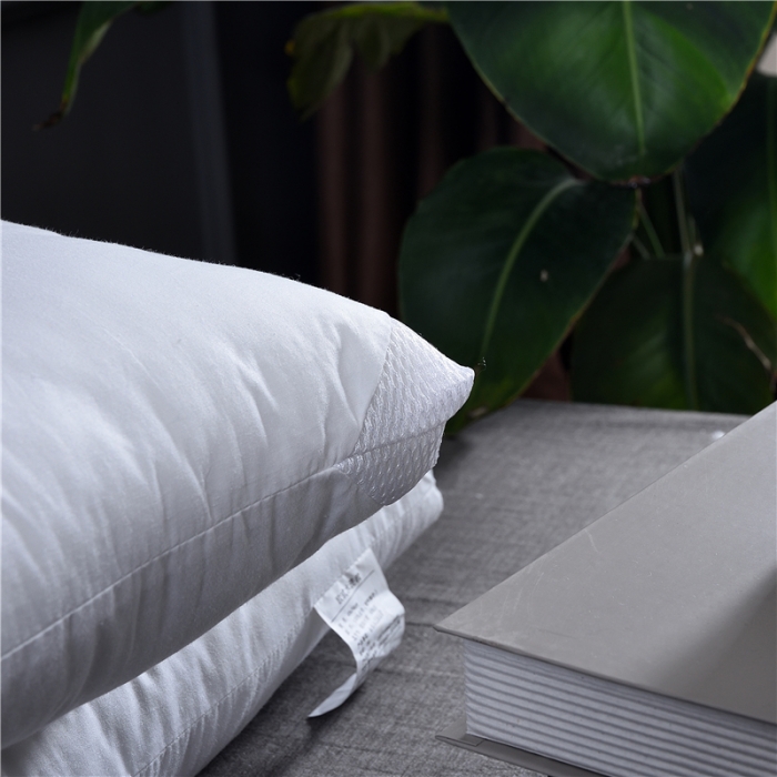 91家纺网 家纺一手货源 找家纺 赛格时代家居  全棉简约水洗定型羽丝绒枕芯