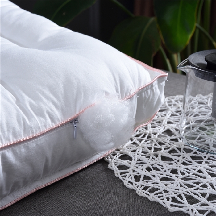 91家纺网 家纺一手货源 找家纺 赛格时代家居 全棉简约定型羽丝绒枕（决明子）