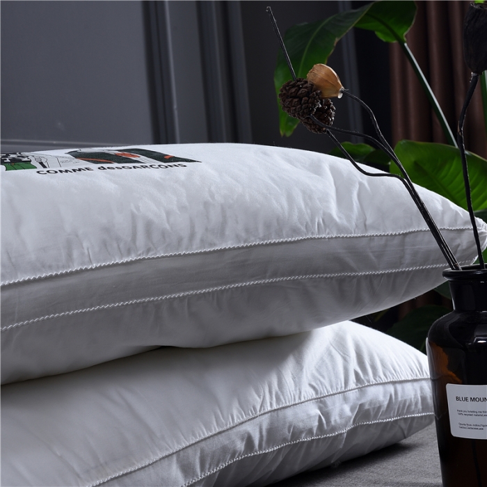 91家纺网 家纺一手货源 找家纺 赛格时代家居    全棉立体卡通羽丝绒枕芯