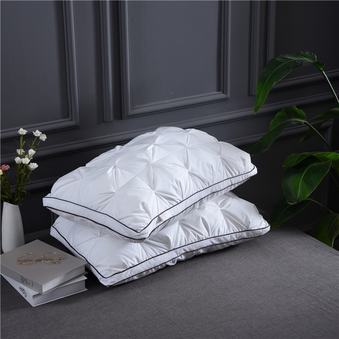 91家纺网 家纺一手货源 找家纺 赛格时代家居 全棉立体魔方羽丝绒枕芯（白色）