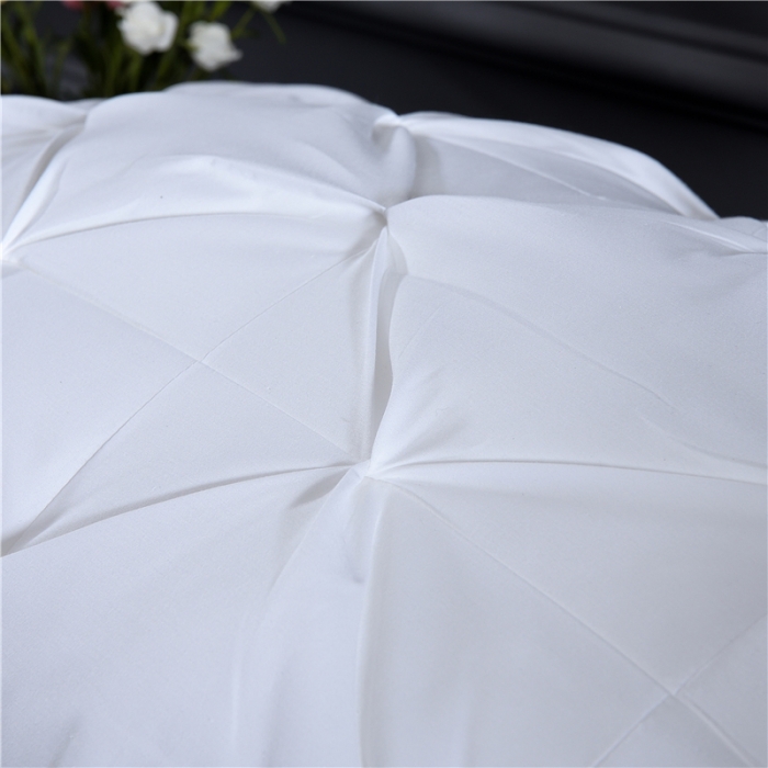 91家纺网 家纺一手货源 找家纺 赛格时代家居 全棉立体魔方羽丝绒枕芯（白色）