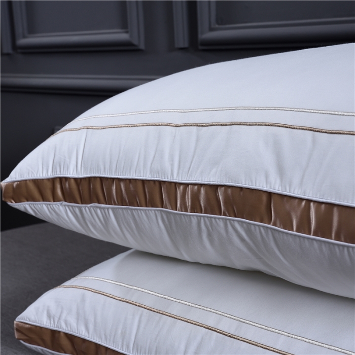 91家纺网 家纺一手货源 找家纺 赛格时代家居枕芯 全棉立体欧式简约羽丝绒枕芯（金色）