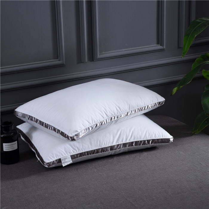 91家纺网 家纺一手货源 找家纺 赛格时代家居枕芯 全棉立体羽丝绒枕芯（字母）