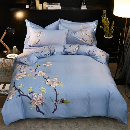 91家纺网 家纺一手货源 找家纺 卡伦家纺 2018新款爆款棉绒大版印花四件套