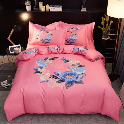 91家纺网 家纺一手货源 找家纺 卡伦家纺 2018新款爆款棉绒大版印花四件套