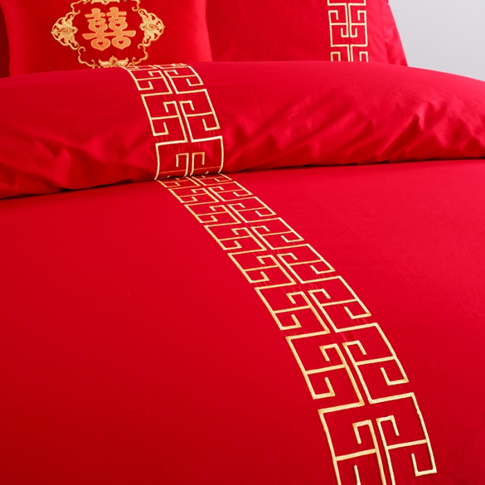 91家纺网 家纺一手货源 找家纺 慕她婚庆四件套大红色刺绣花全棉纯棉结婚六八十多件套情有独钟