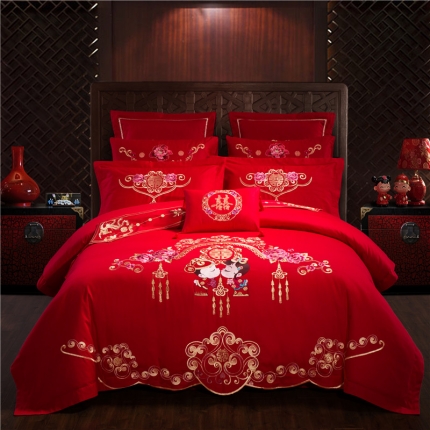 91家纺网 家纺一手货源 找家纺 慕她婚庆四件套大红色刺绣花全棉纯棉结婚六八十多件套浪漫爱情