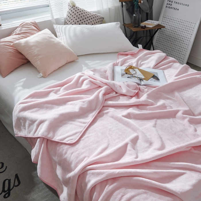 91家纺网 家纺一手货源 找家纺 来菲加厚纯色法莱绒毛毯珊瑚绒毯子素色金貂绒新款粉玉色