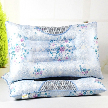 91家纺网 家纺一手货源 找家纺 兴丝露枕芯  决明子磁疗枕 磁疗决明子枕头