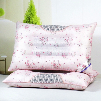 91家纺网 家纺一手货源 找家纺 兴丝露枕芯  决明子磁疗枕 磁疗决明子枕头