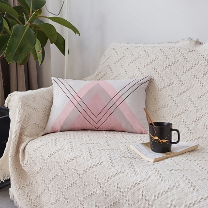 希诺家居 ins水晶绒抱枕沙发靠垫 粉三角腰枕30*50厘米