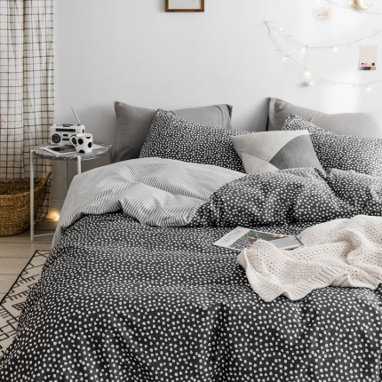 91家纺网 家纺一手货源 找家纺 （总）梦家居 2018新款北欧简约冷淡风套件