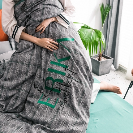 91家纺网 家纺一手货源 找家纺 慕梵2019春夏新品天丝绸四件套床上用品臻丝绸套件