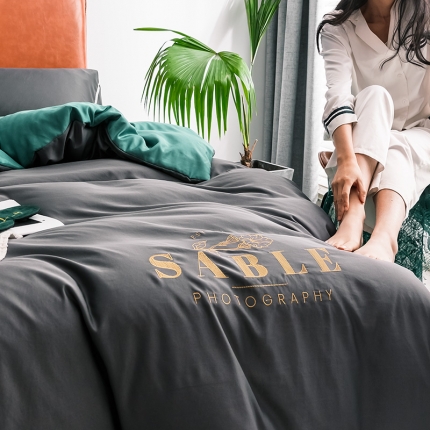 91家纺网 家纺一手货源 找家纺 慕梵2019春夏新品天丝绸四件套床上用品臻丝绸套件