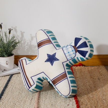 91家纺网 家纺一手货源 找家纺 （总）数码印花立体款卡通抱枕动植物飞机玩具小汽车儿童可爱礼物