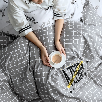 91家纺网 家纺一手货源 找家纺 2019春夏新品天丝绸四件套床上用品臻丝绸冰丝套件