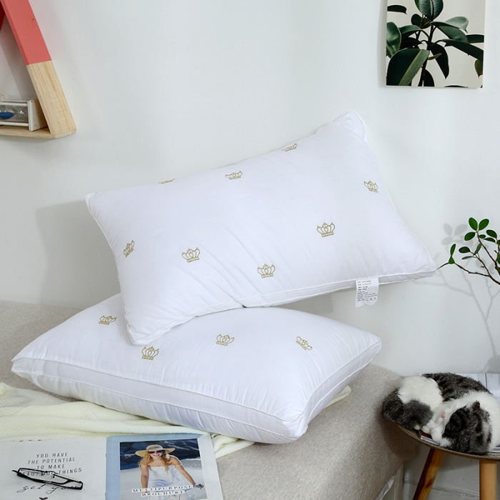 91家纺网 家纺一手货源 找家纺 （总）赛格时代家居 枕芯   全棉枕芯 全棉贡缎绣花羽丝绒枕